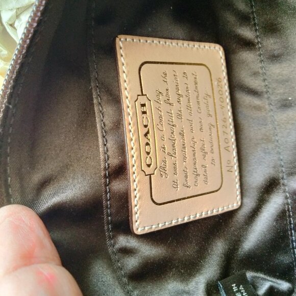 COACH Makeup Beauty Case Monogram 40026 BKHCH NOSWT - Picture 9 of 9